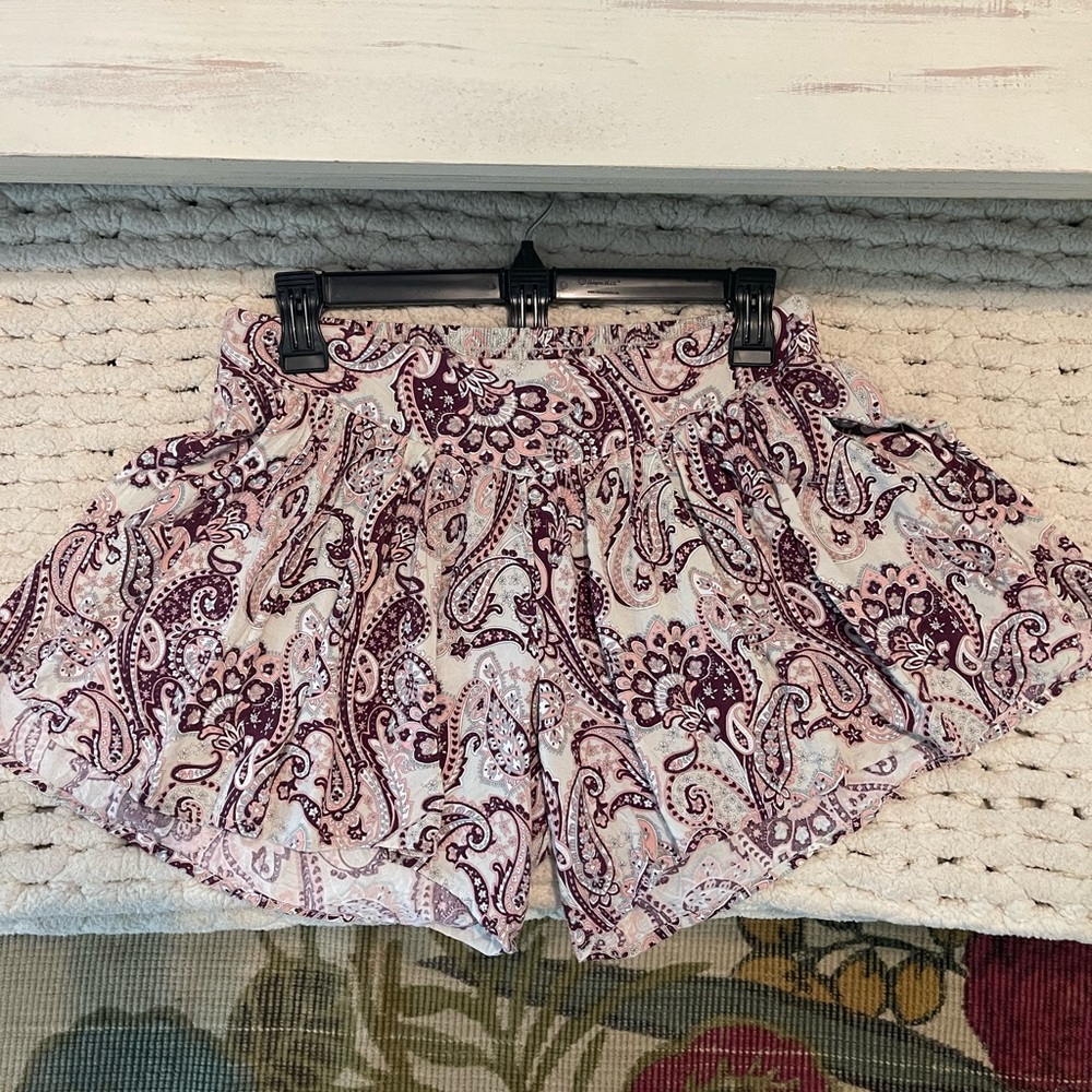 Paisley patterned shorts